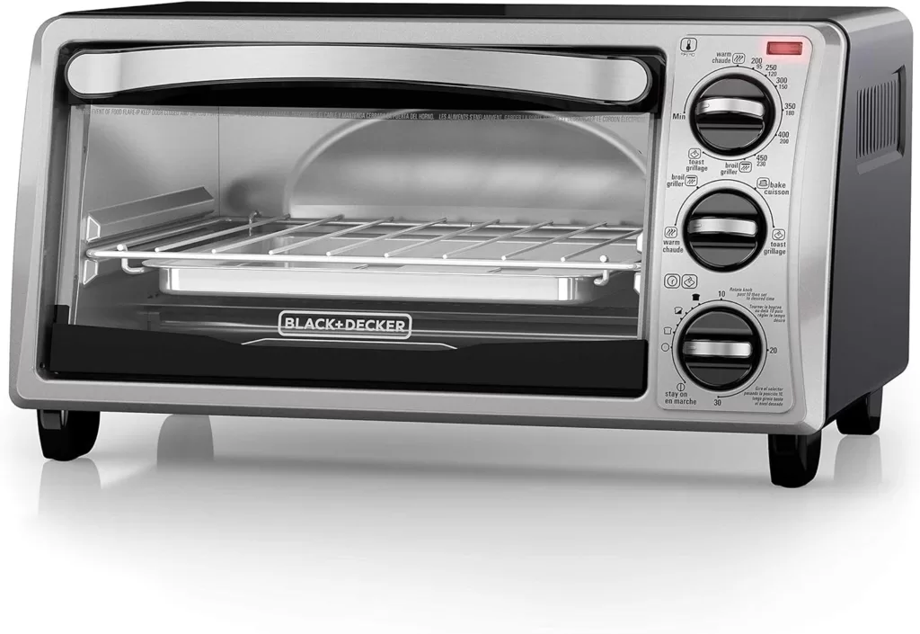 BLACK+DECKER 4-Slice Convection Oven, Stainless Steel, Curved Interior fits a 9 inch Pizza, TO1313SBD